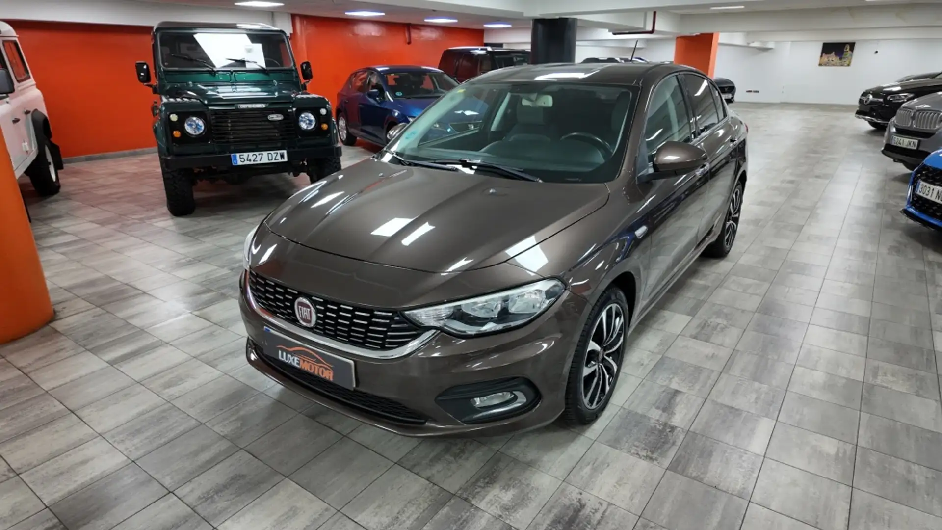 Fiat Tipo 1.6 Multijet II Lounge Brun - 1