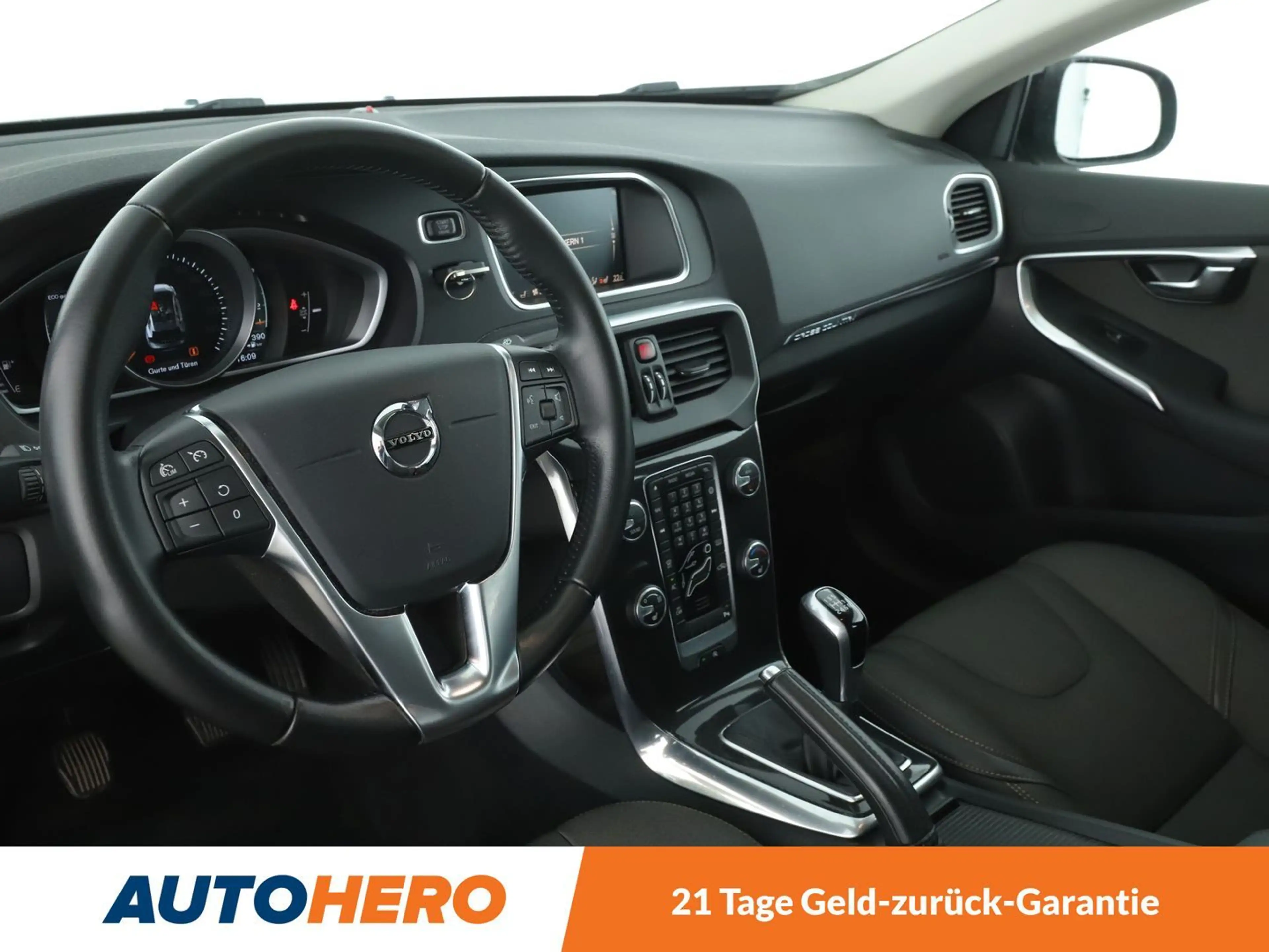 Volvo V40 Cross Country 2.0 D3 Plus*NAVI*LED*TEMPO*CAM*PDC*SHZ*KLIMA* — photo 11