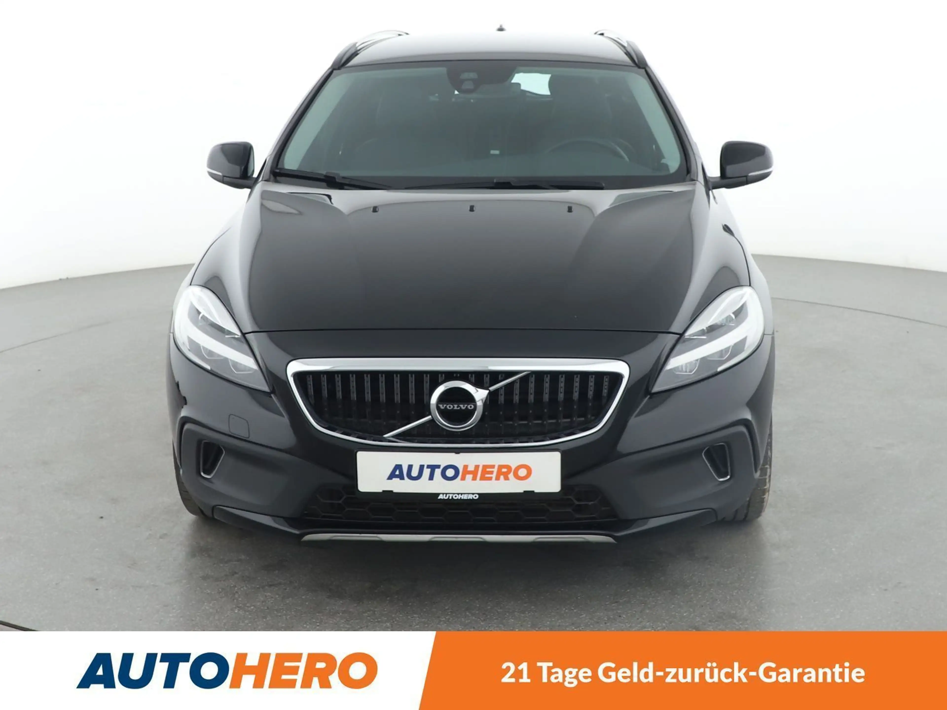 Volvo V40 Cross Country 2.0 D3 Plus*NAVI*LED*TEMPO*CAM*PDC*SHZ*KLIMA* — photo 9