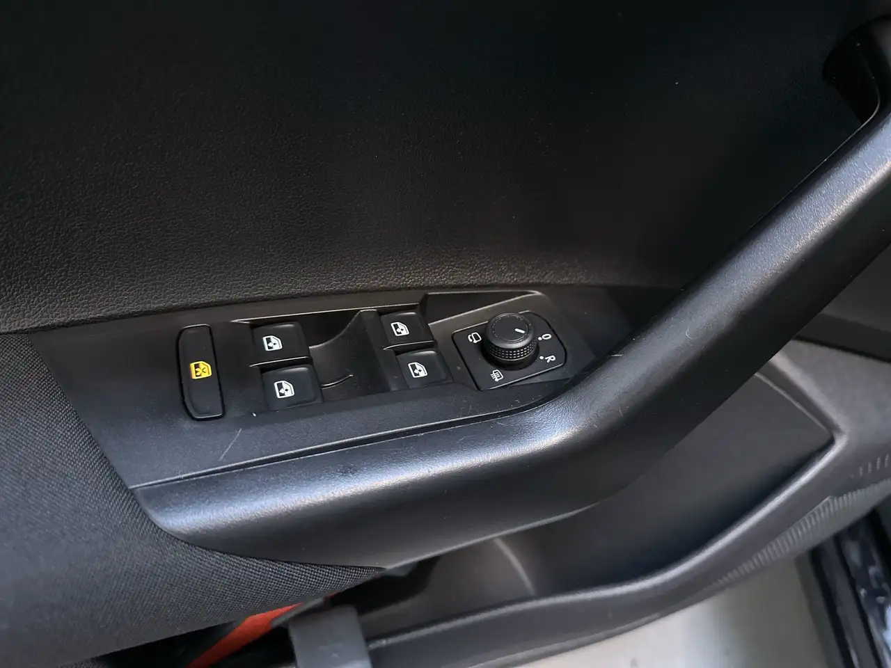 Volkswagen Polo 1.0 TSI Life Parkeersensoren Navigatie DAB+ App-Co, миниатюра 19