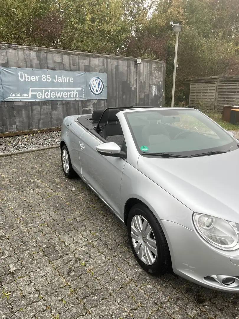 Volkswagen Eos 1.4 Grau - 1
