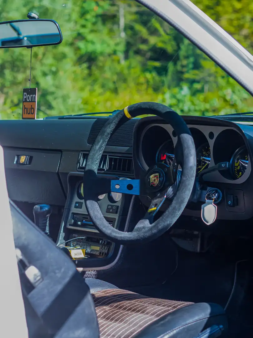 Porsche 944 - 2