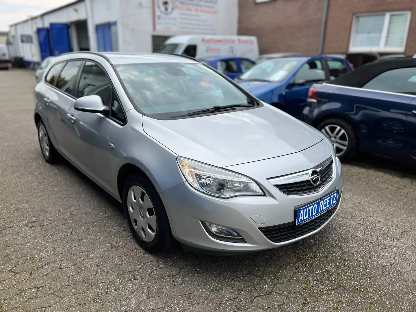 Opel Astra TÜV & Inspektion NEU - Klimaanlage - GARANTIE Silber - 2