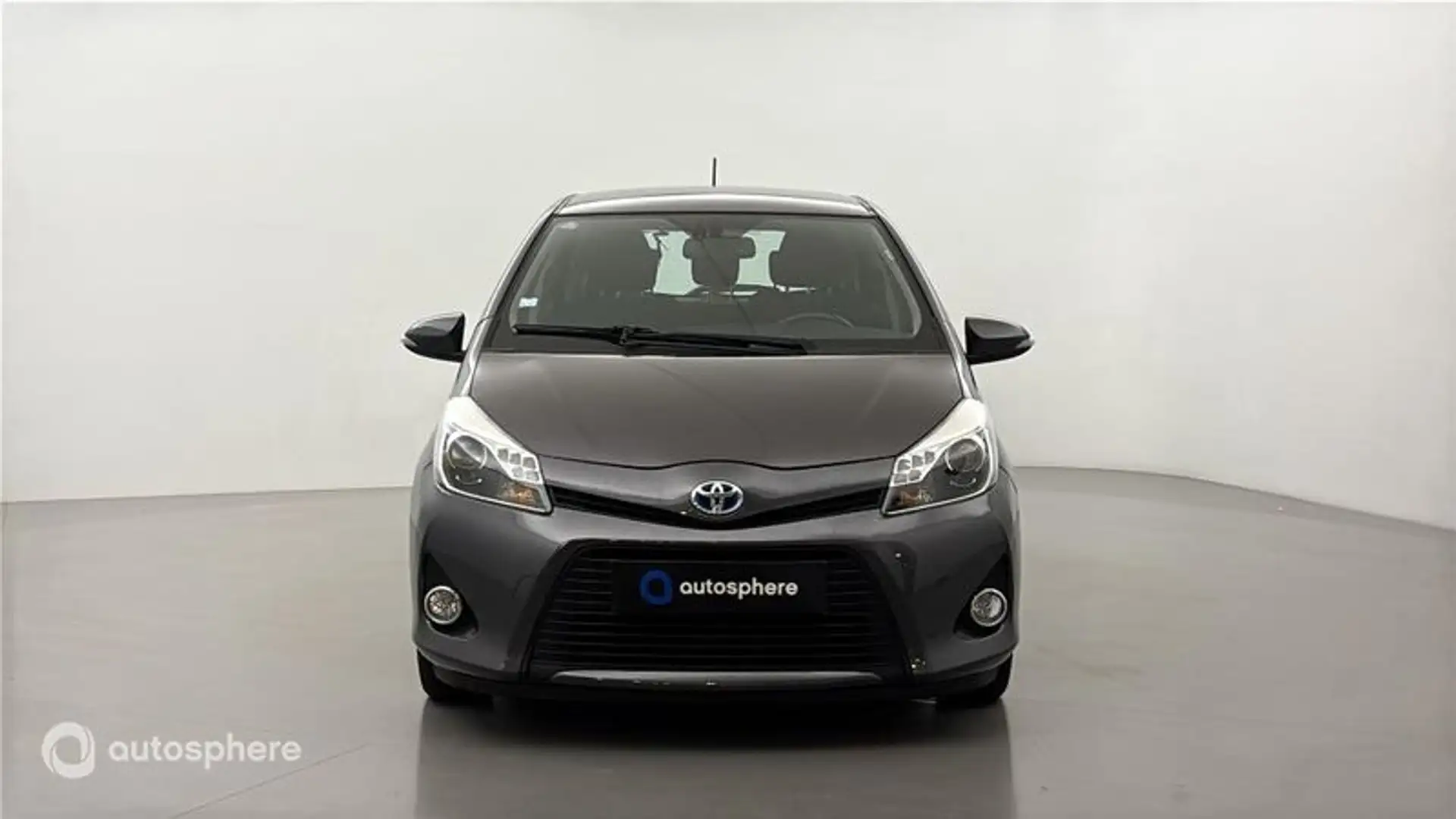 Toyota Yaris HSD 100h Dynamic 5p - 2