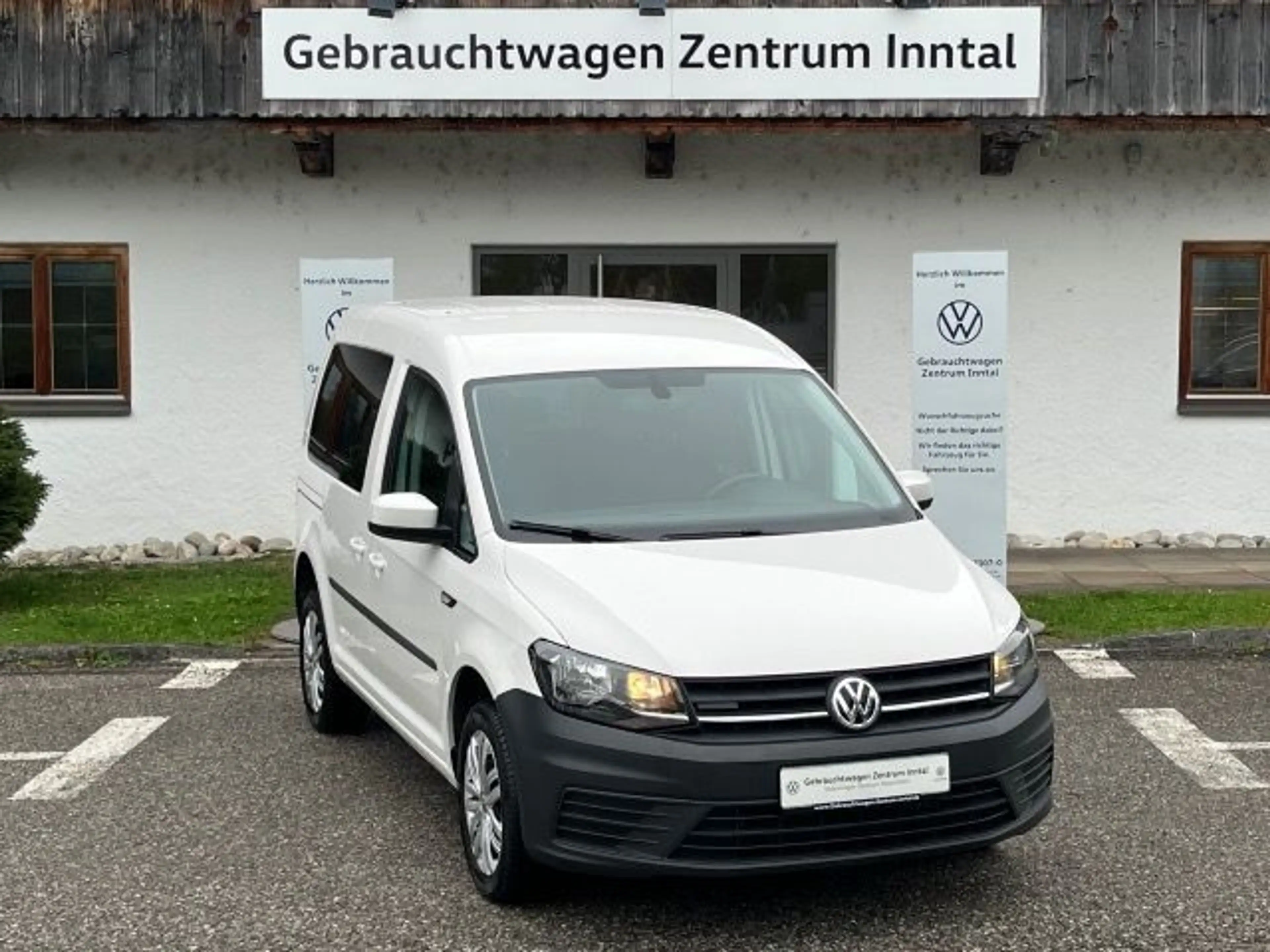 Volkswagen Caddy 2,0 TDI 4Motion (Navi+Klima+AHK) — photo 3