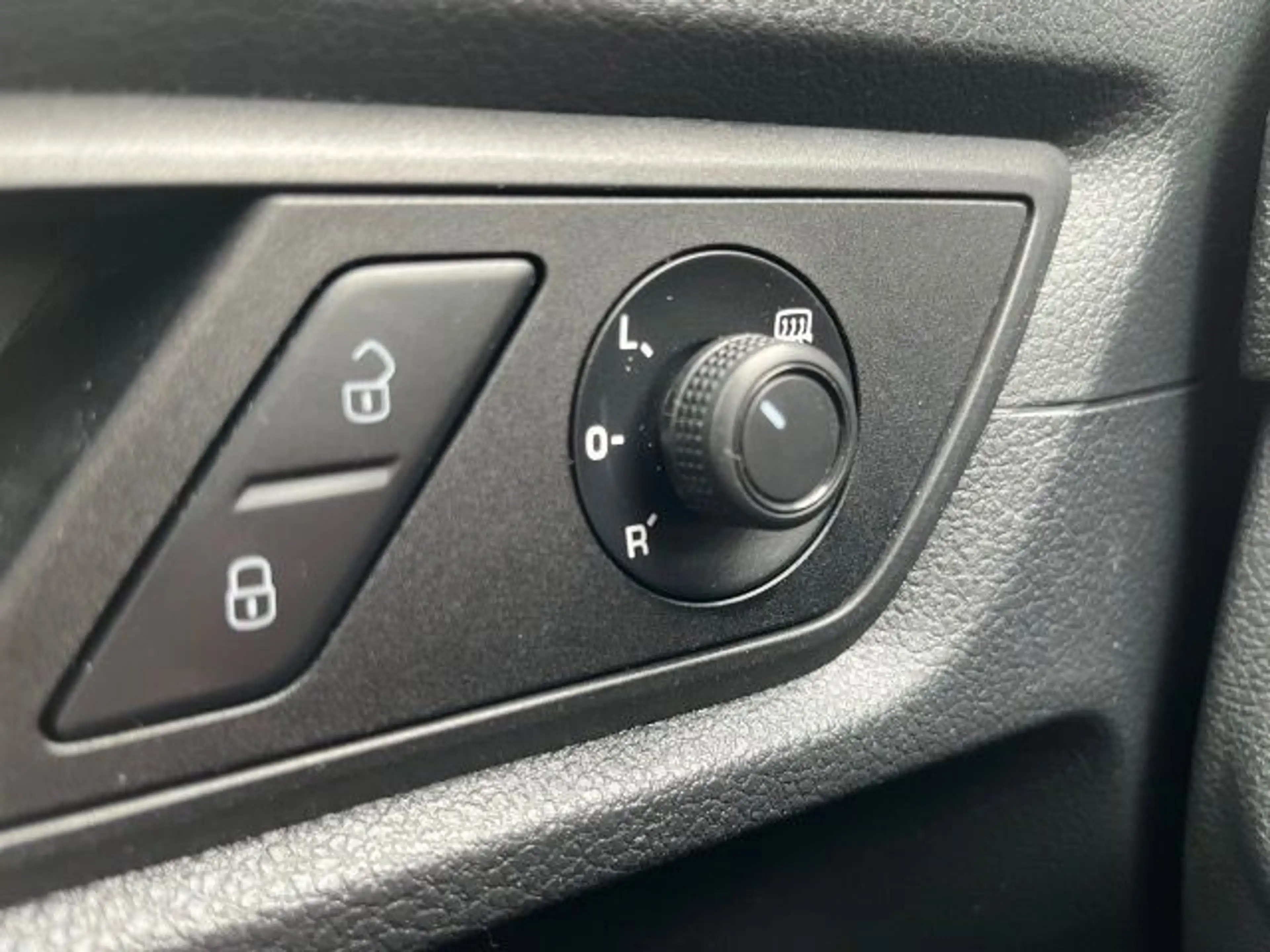 Volkswagen Caddy 2,0 TDI 4Motion (Navi+Klima+AHK) — photo 15