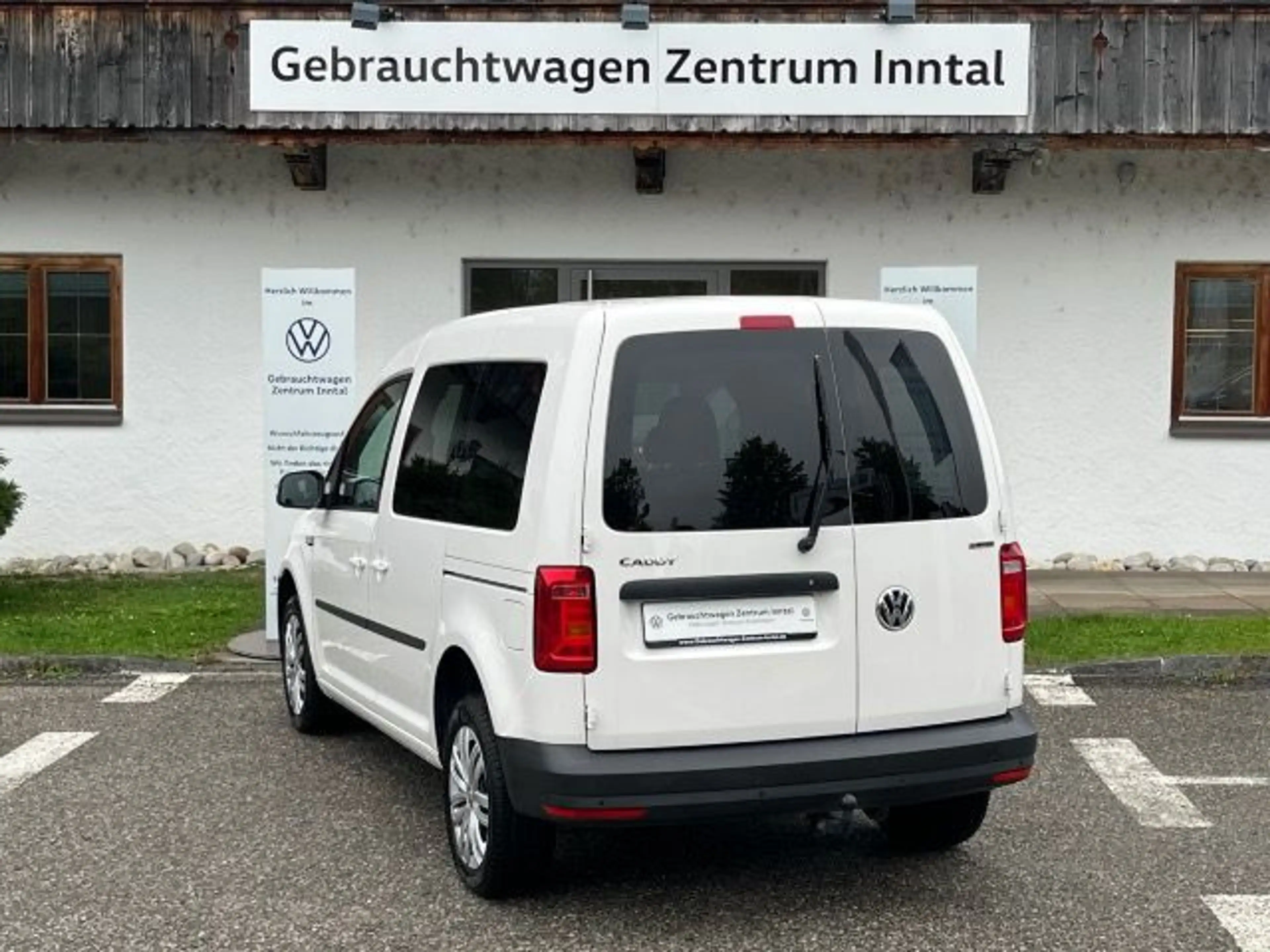 Volkswagen Caddy 2,0 TDI 4Motion (Navi+Klima+AHK) — photo 5