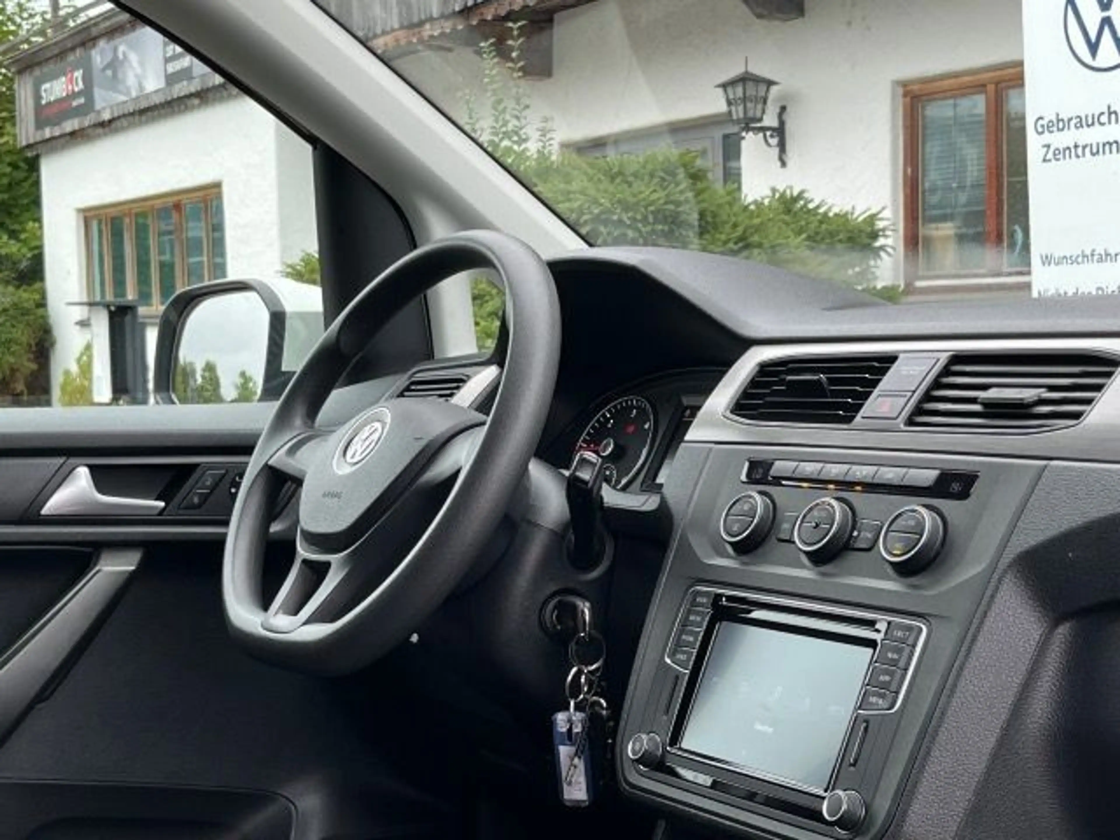 Volkswagen Caddy 2,0 TDI 4Motion (Navi+Klima+AHK) — photo 12