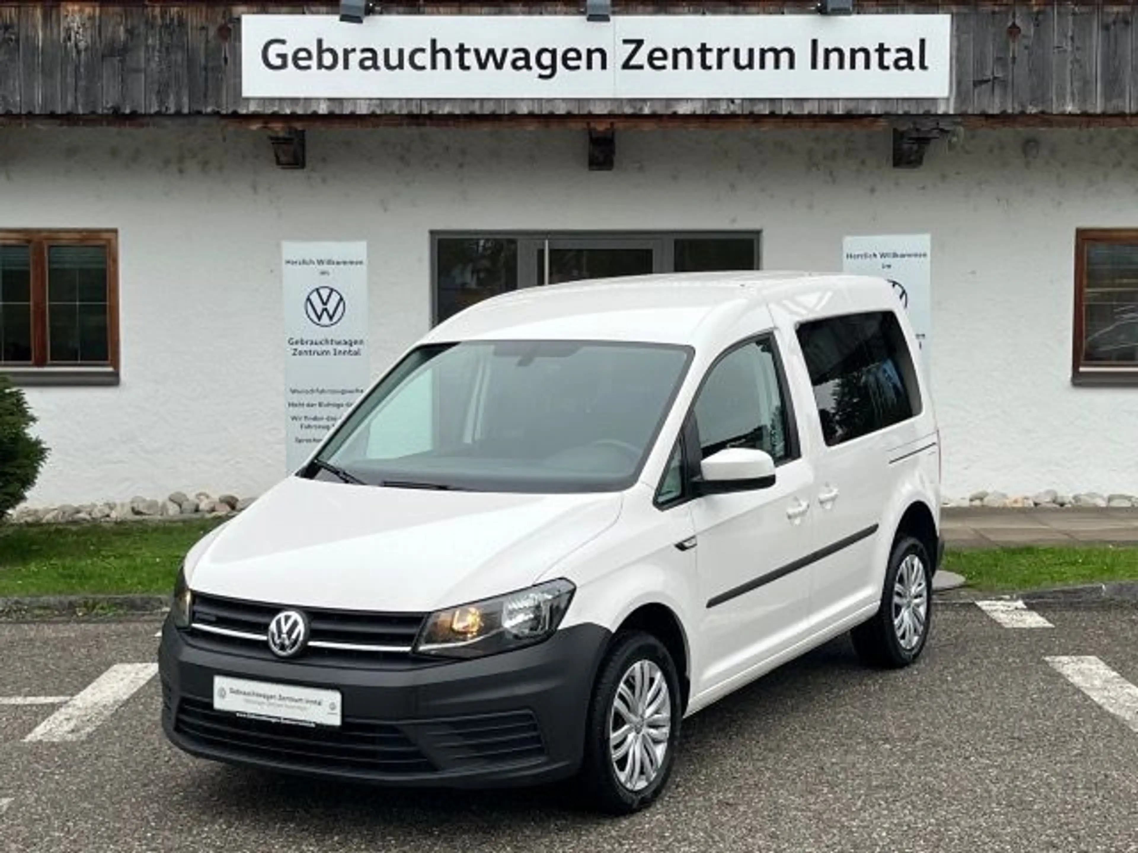 Volkswagen Caddy 2,0 TDI 4Motion (Navi+Klima+AHK) — photo 2