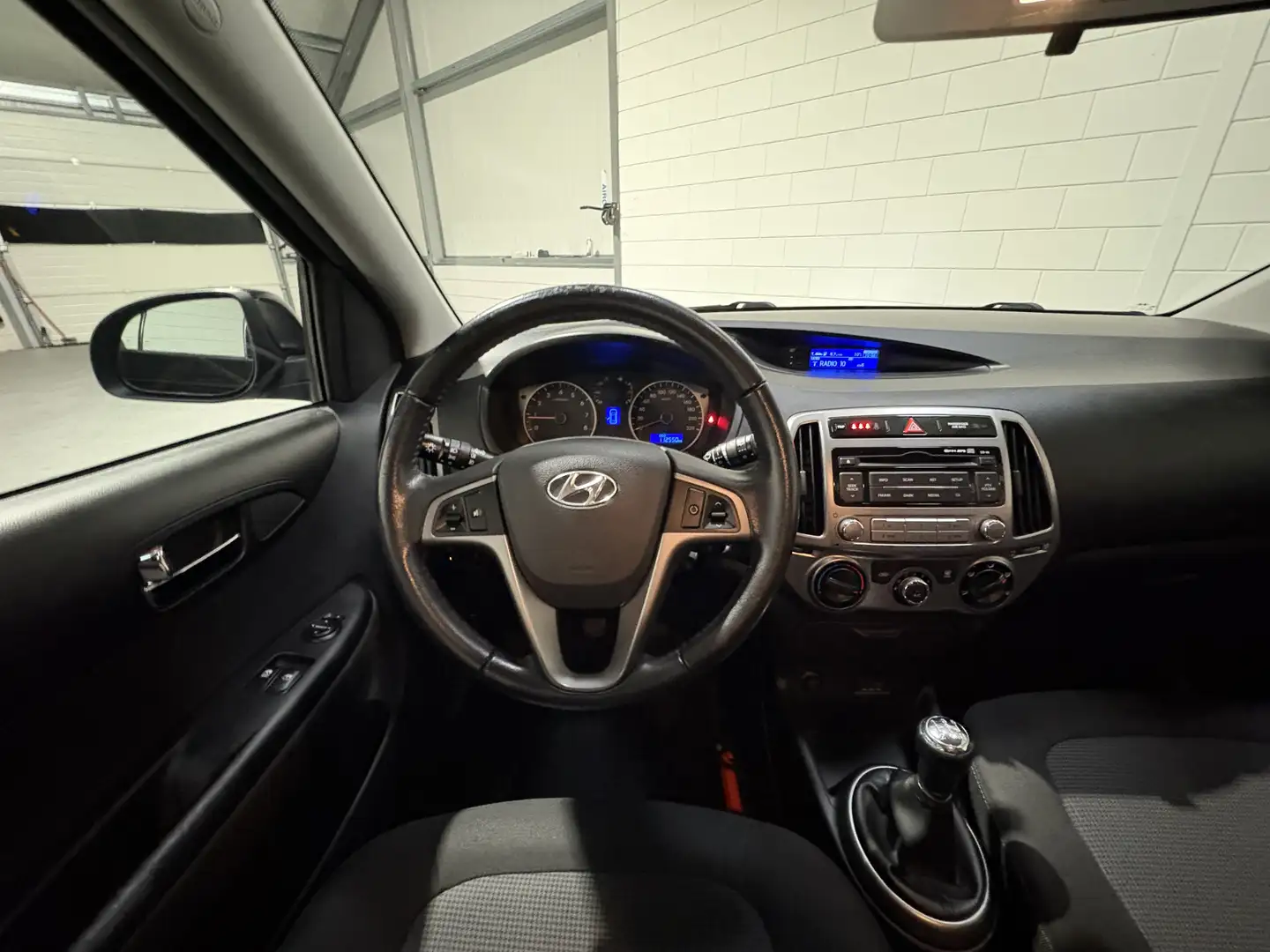 Hyundai i20 1.2i i-Motion, 1e eigenaar, Volledig dealer onderh Nero - 2