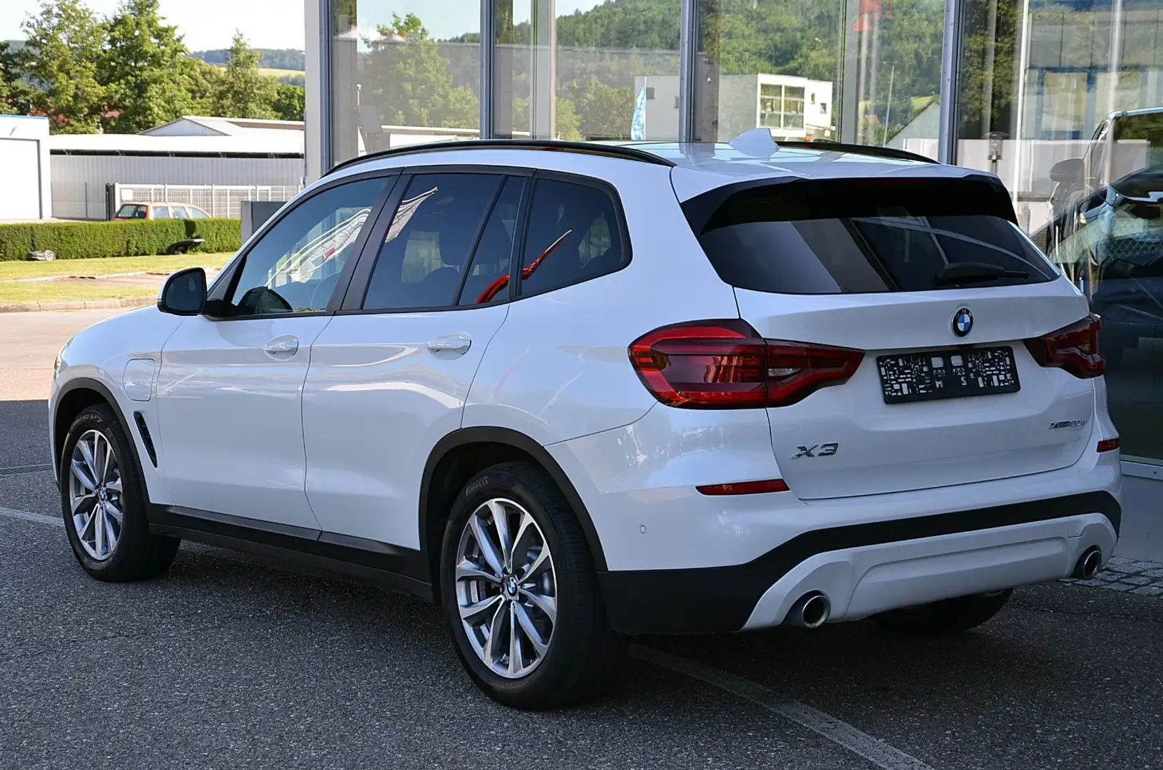 BMW X3 xDrive 30e/Head-Up/GlasDach/Memory/360"Kamera Weiß - 2