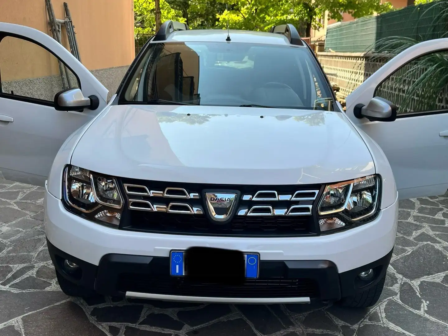 Dacia Duster Laureate MY2016 4X2 1.5 dCi 110cv S&S E6 Bianco - 1