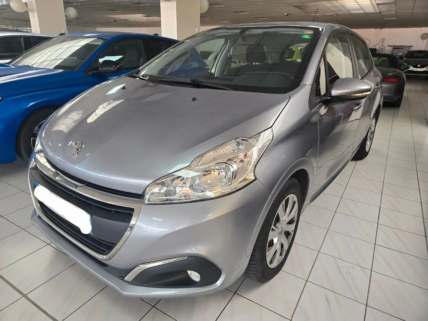 Peugeot 208 1.5 HDI Klima Navi  LKW Euro 6 Grau - 1