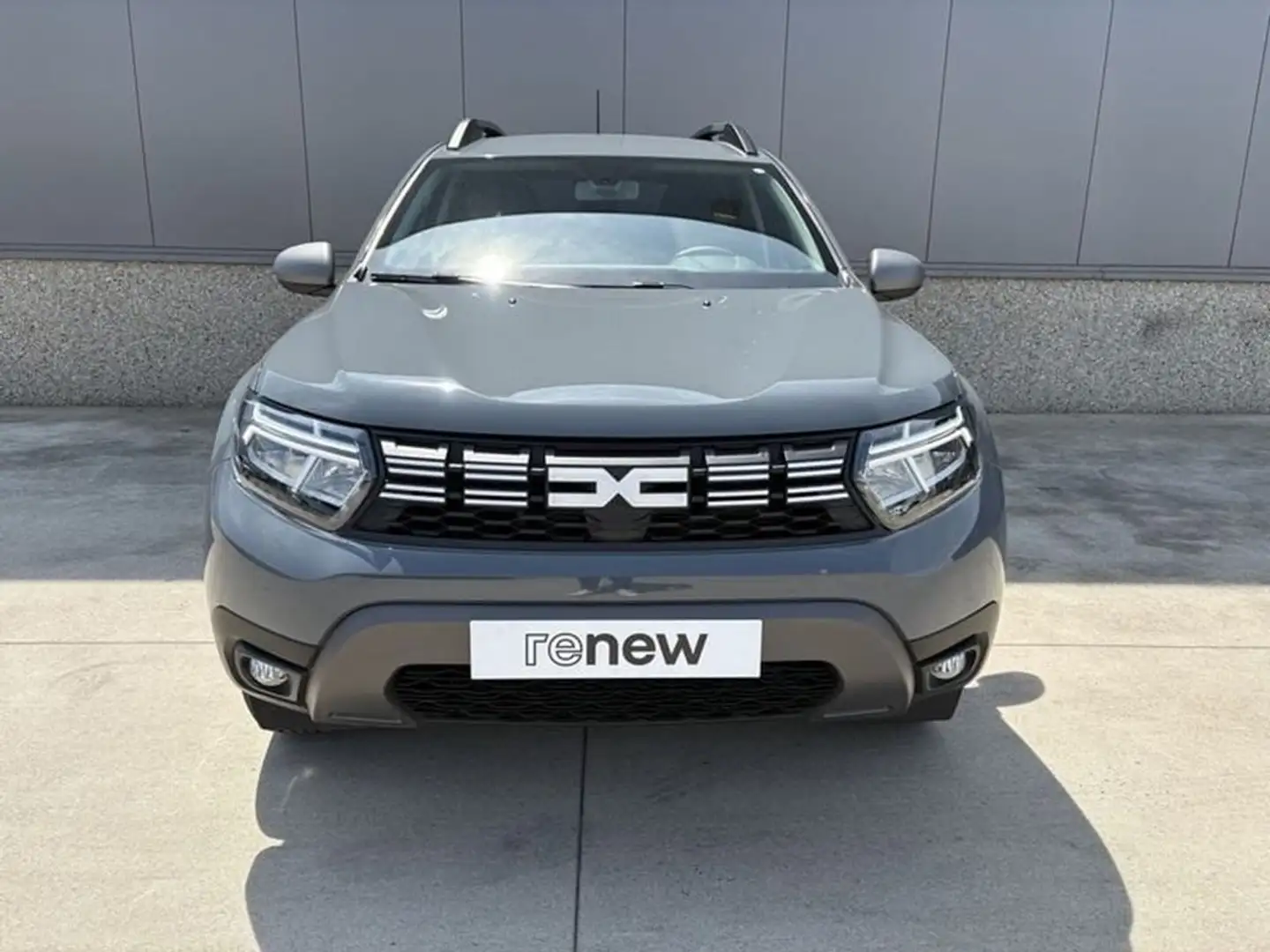Dacia Duster Journey TCe 130 / Valckenier Oostende Grijs - 2