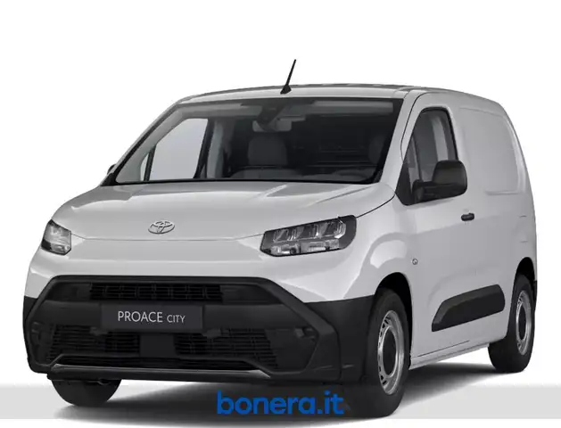 Toyota Proace main image