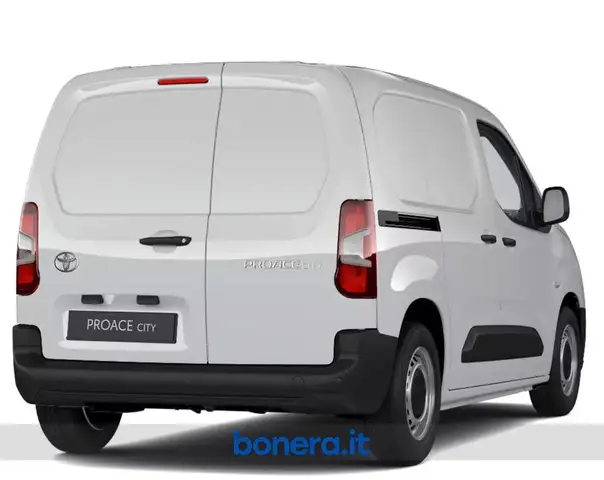 Toyota Proace view 3