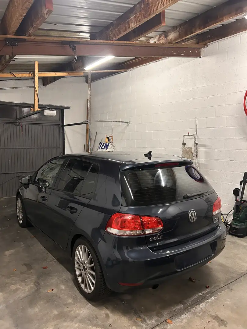 Volkswagen Golf 1.6 CR TDi BlueMotion DPF Bleu - 1