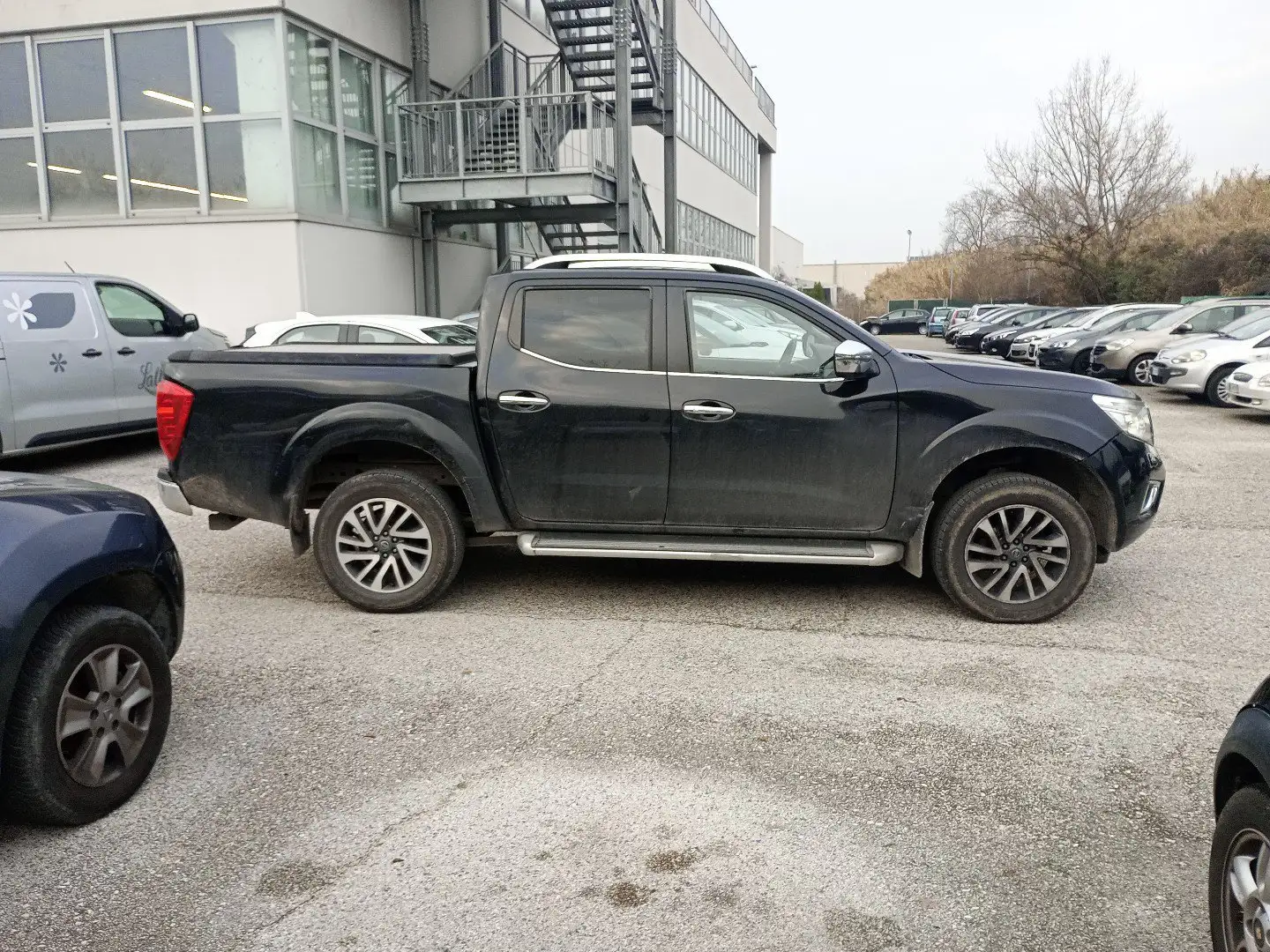 Nissan Navara 2016 Diesel 2.3 dci d.cab N-Connecta 4wd 190cv au Nero - 2