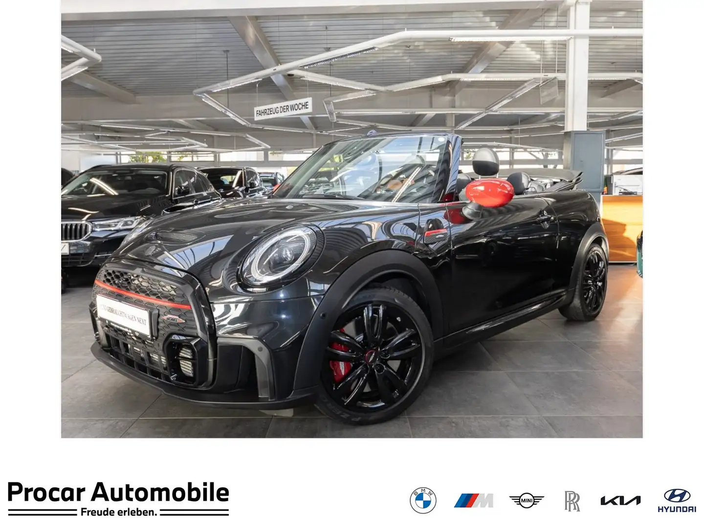 MINI John Cooper Works Cabrio John Cooper Works John Cooper Works Trim Cabrio Zwart - 1