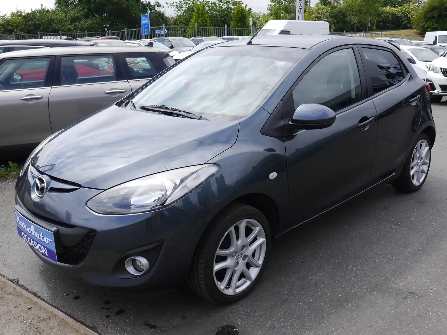 Mazda 2 1.3i Sport *CLIM*JANTES* Gris - 2