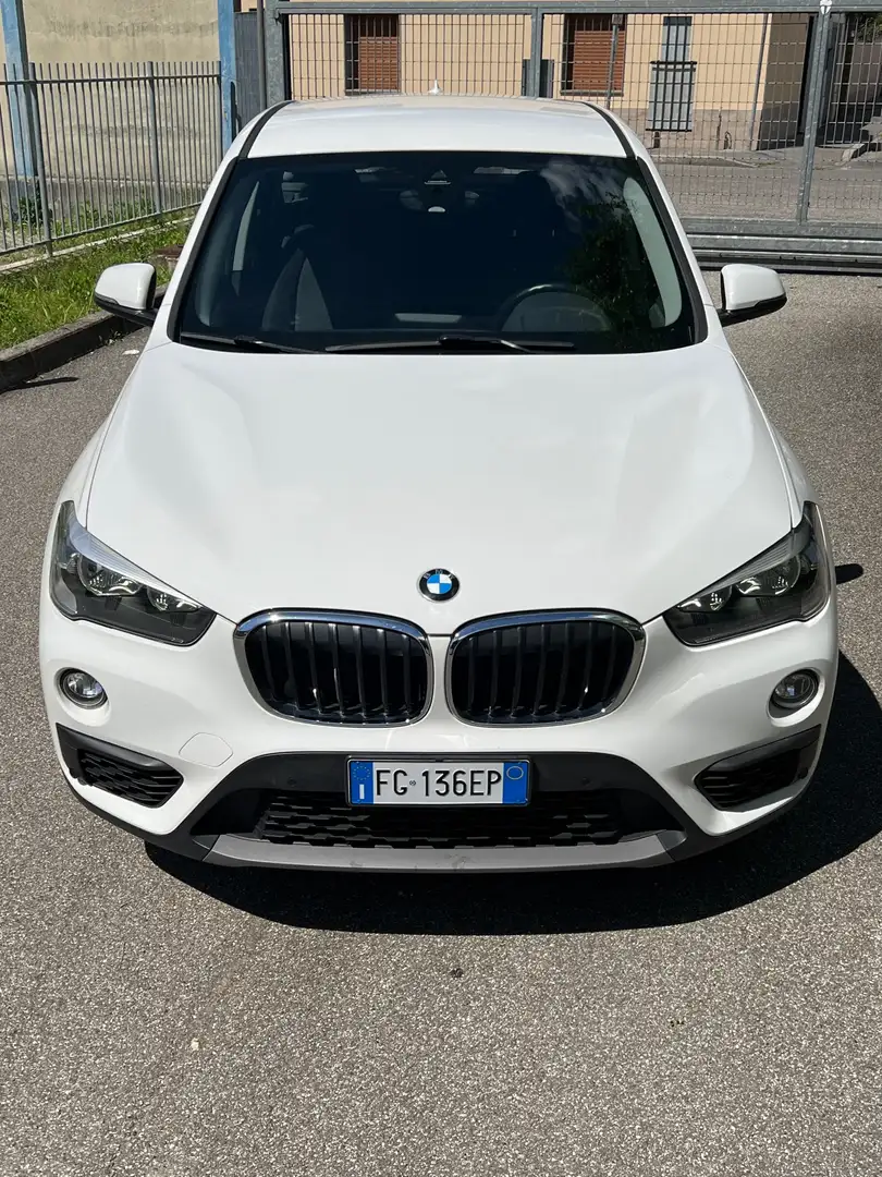 BMW X1 xdrive18d Business auto Bianco - 2