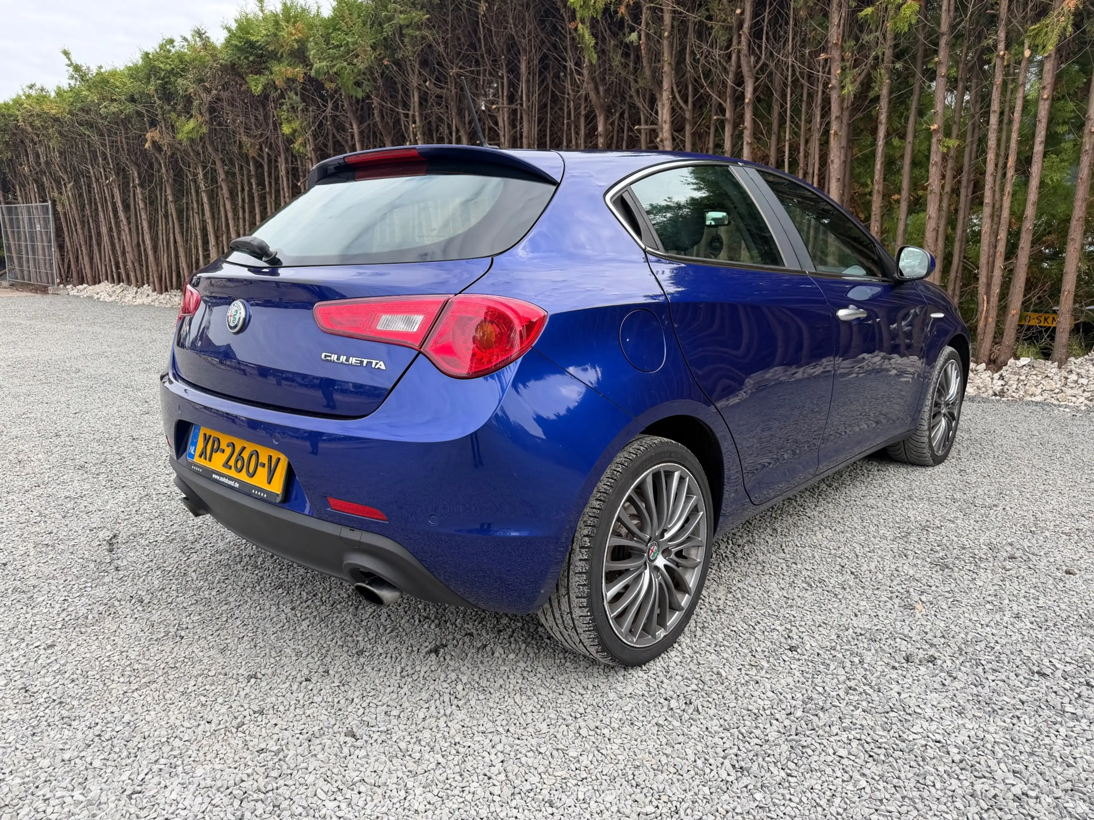 Alfa Romeo Giulietta 2.0 JTDm Exclusive — photo 8