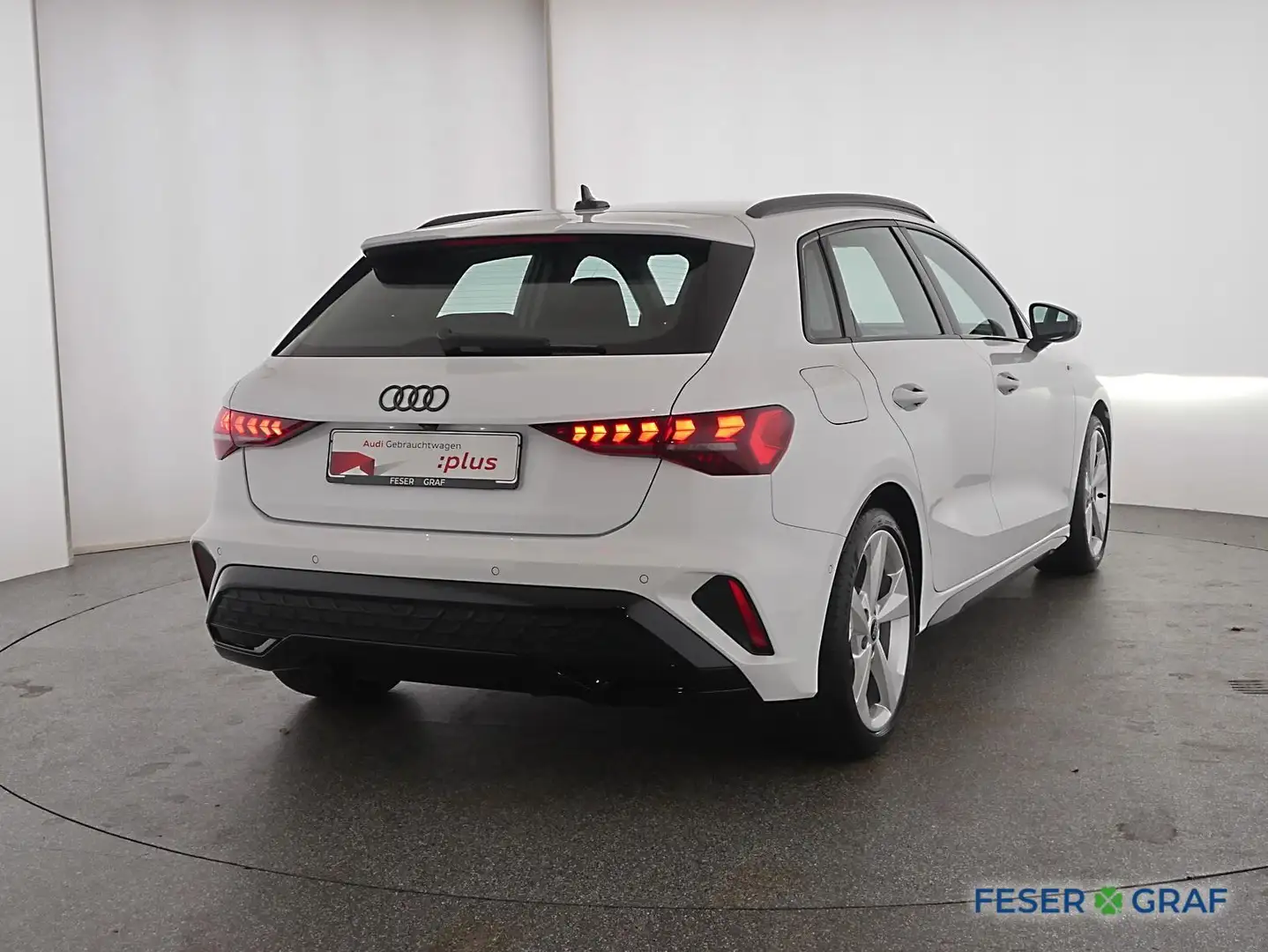 Audi A3 35 S line S tronic LED / Ambiente / Rückfahrkamera Weiß - 2