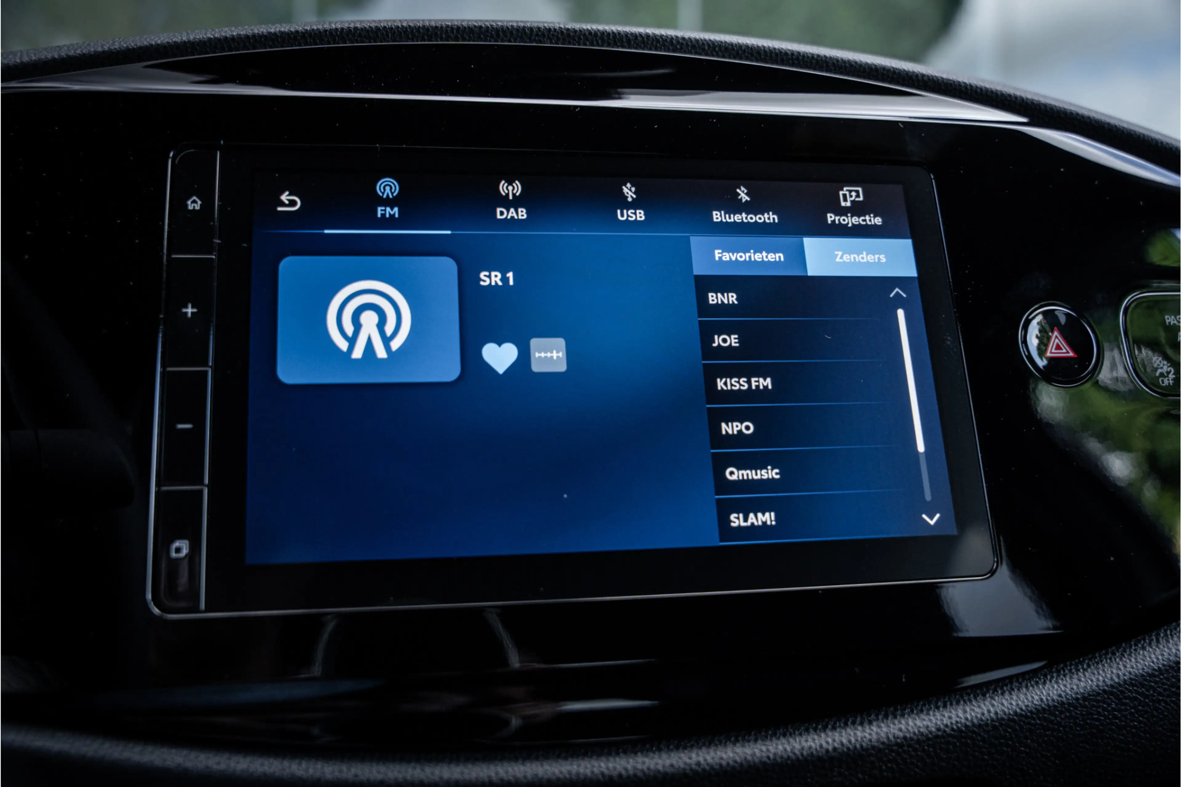 Toyota Aygo X Hybrid 115 pulse Automaat ** Stoelverwarming ** Ca — photo 22