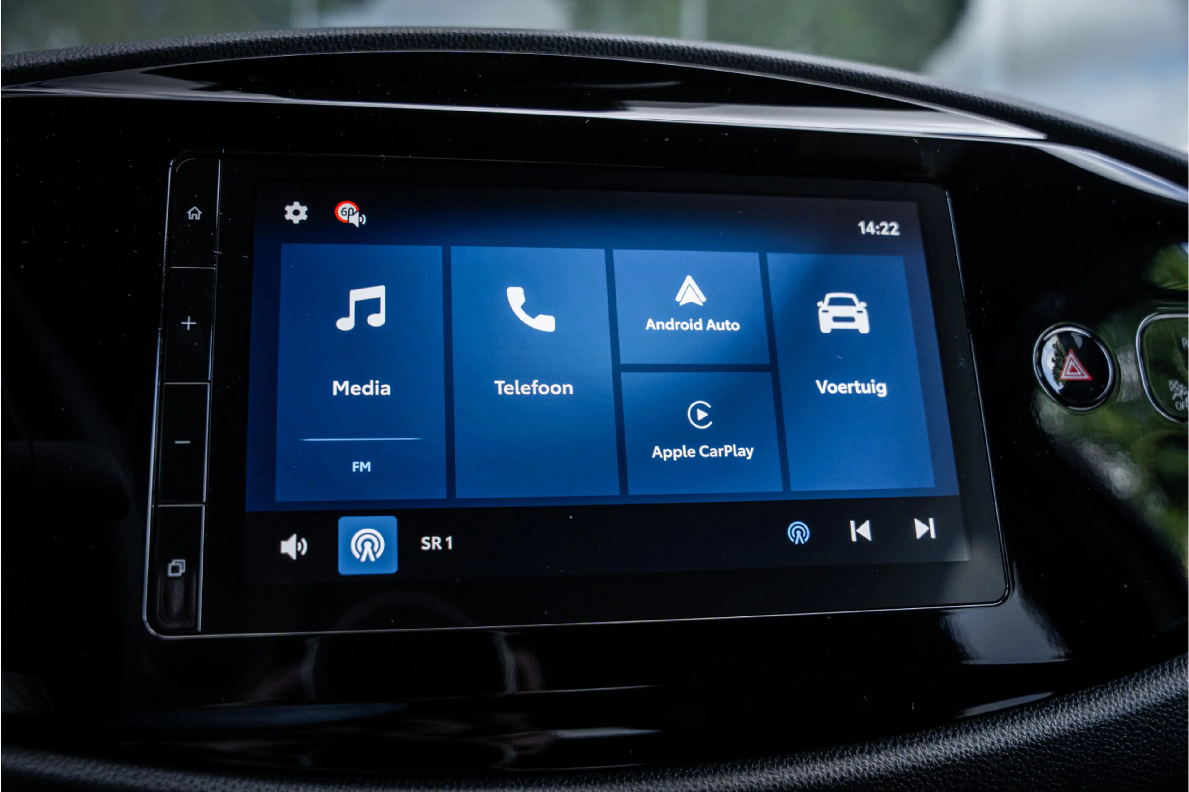 Toyota Aygo X Hybrid 115 pulse Automaat ** Stoelverwarming ** Ca — photo 13