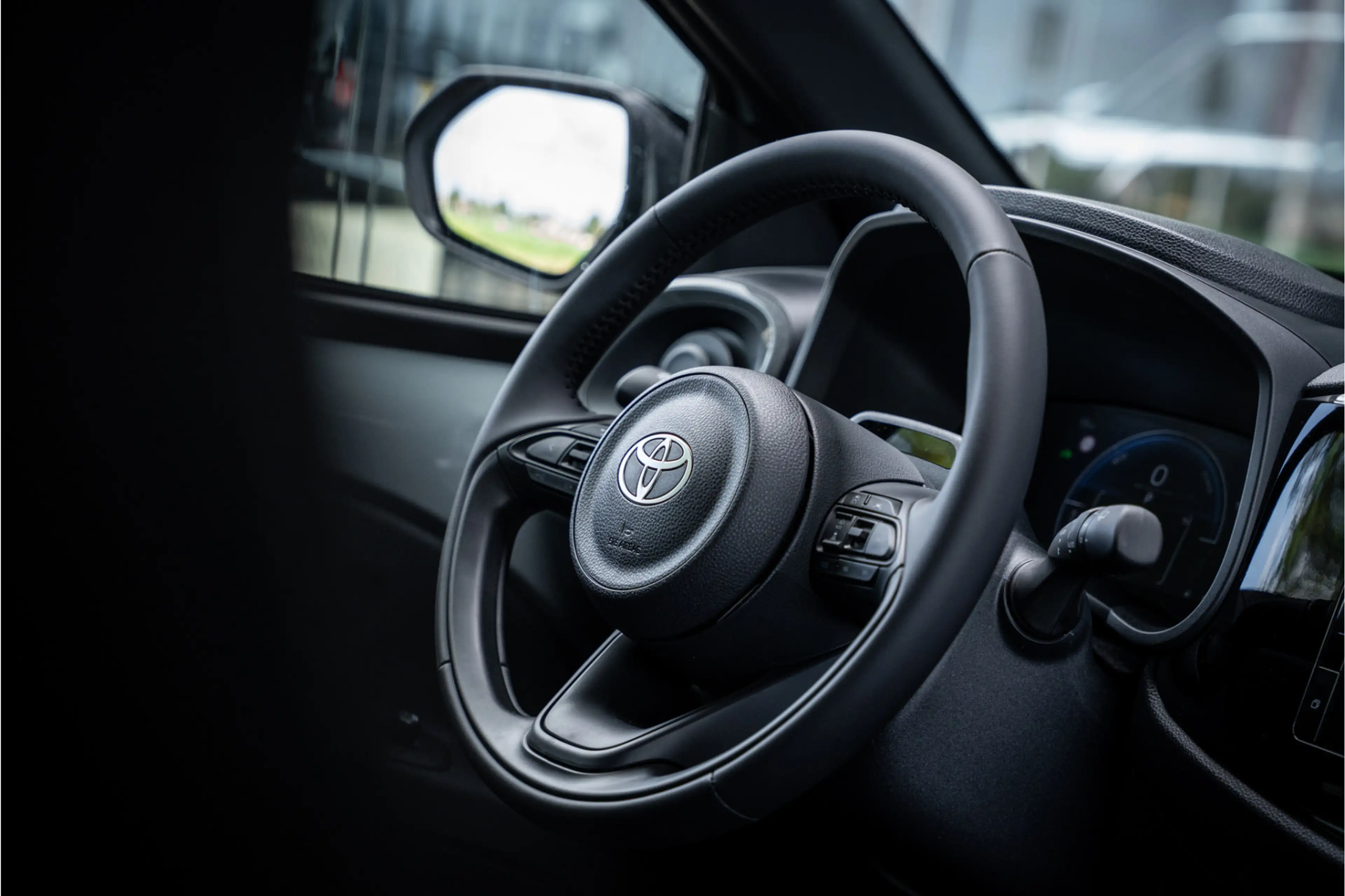 Toyota Aygo X Hybrid 115 pulse Automaat ** Stoelverwarming ** Ca — photo 36