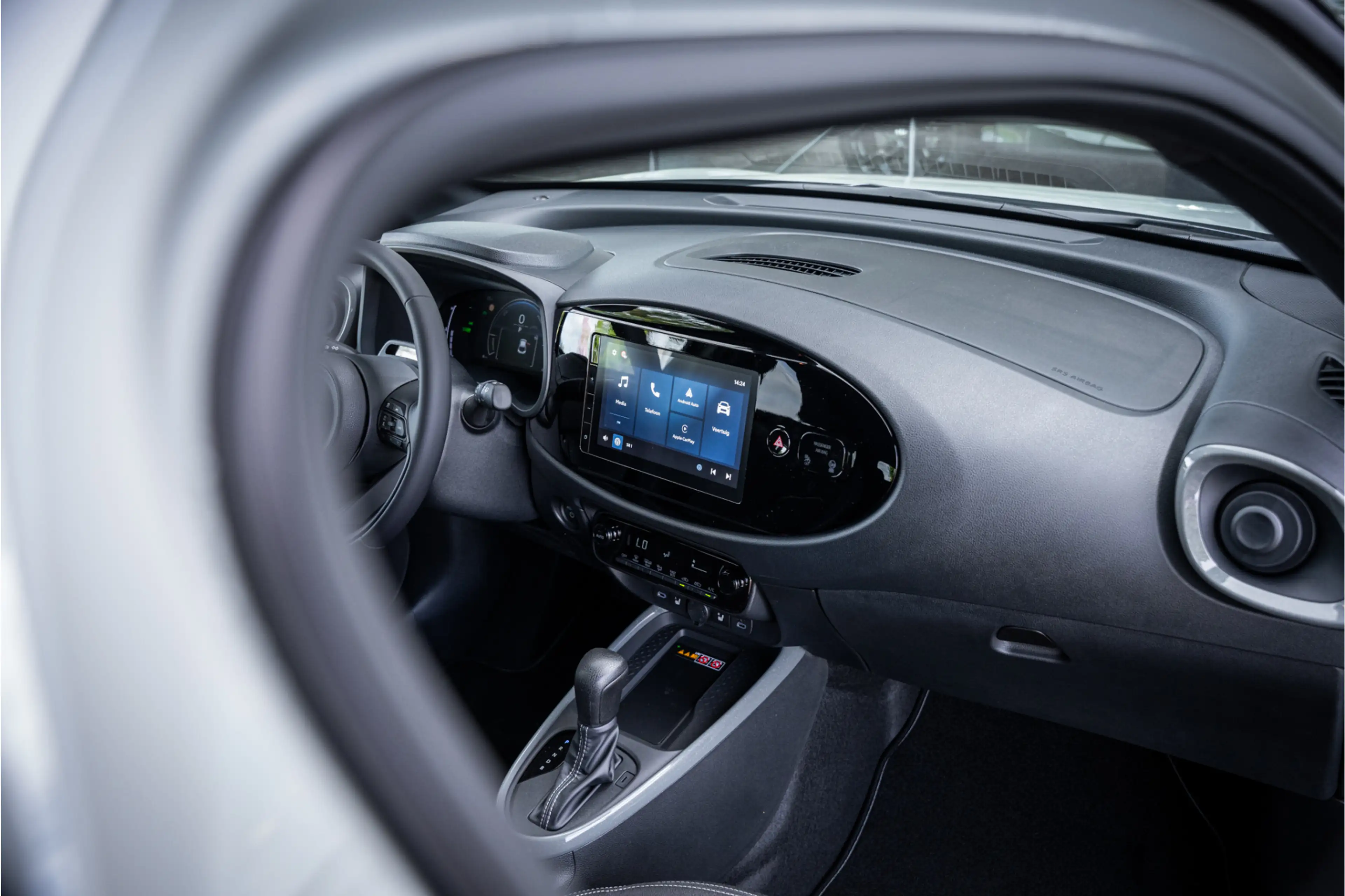 Toyota Aygo X Hybrid 115 pulse Automaat ** Stoelverwarming ** Ca — photo 37