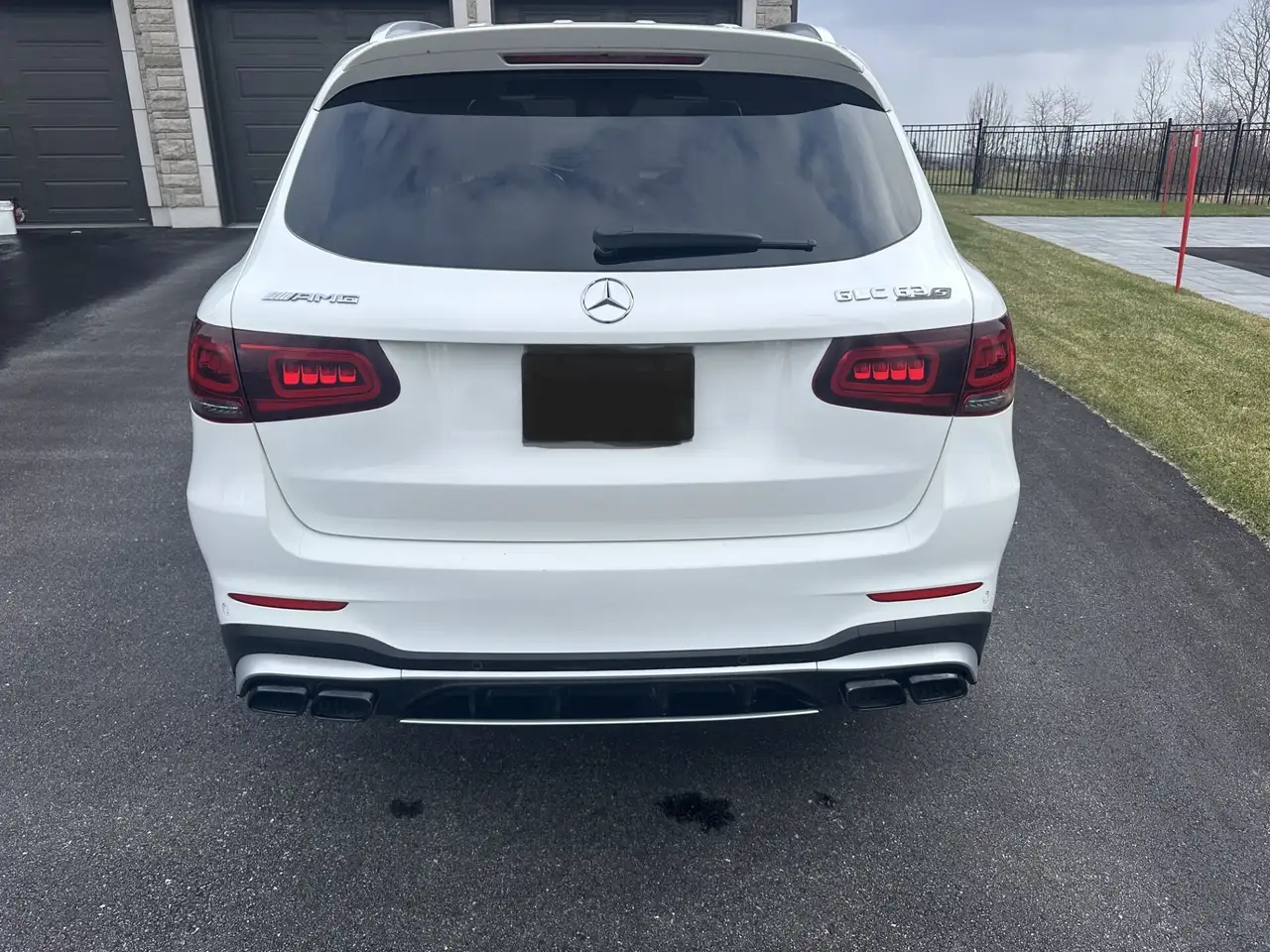 Mercedes-Benz GLC снимка Mercedes-Benz GLC