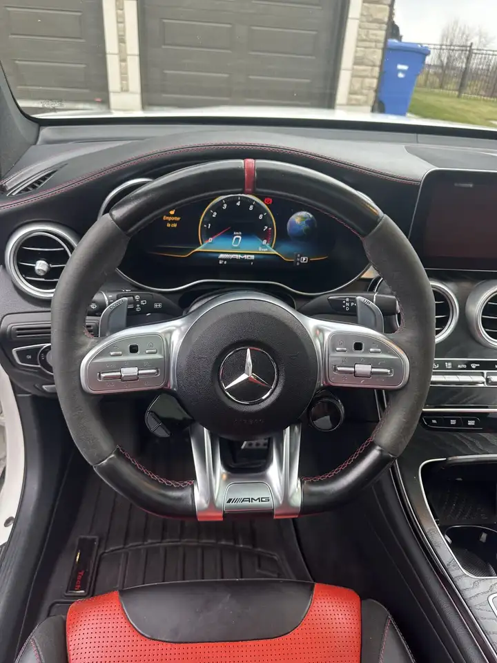 Mercedes-Benz GLC снимка Mercedes-Benz GLC