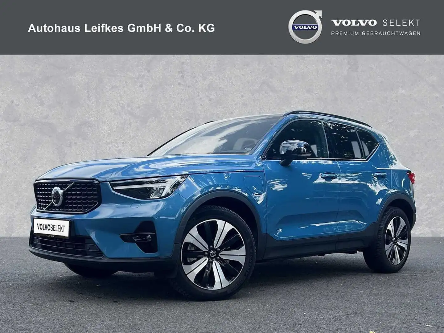 Volvo XC40 Plug-In-Hybrid T5 Recharge DKG Ultimate Dark*Pano* Bleu - 1