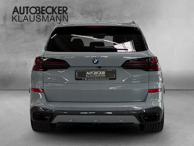 BMW X5 view 6