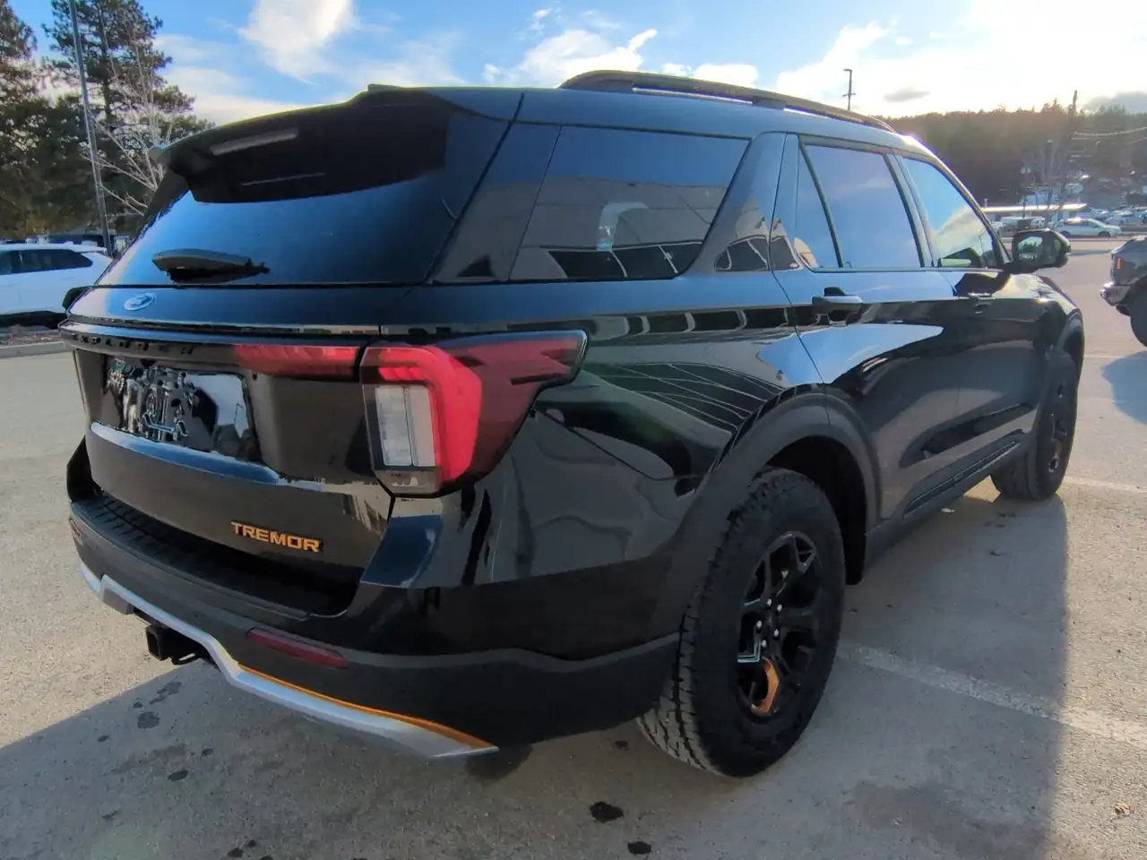 Ford Explorer снимка Ford Explorer