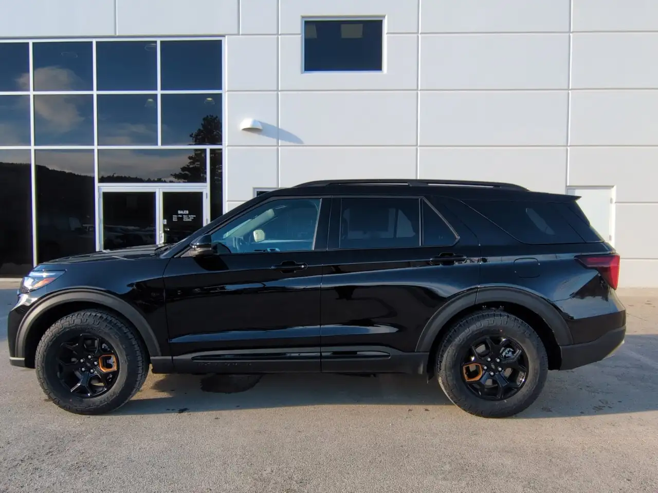 Ford Explorer снимка Ford Explorer