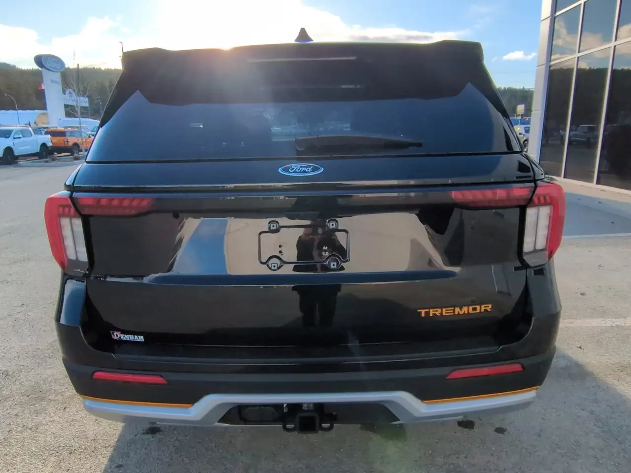 Ford Explorer снимка Ford Explorer