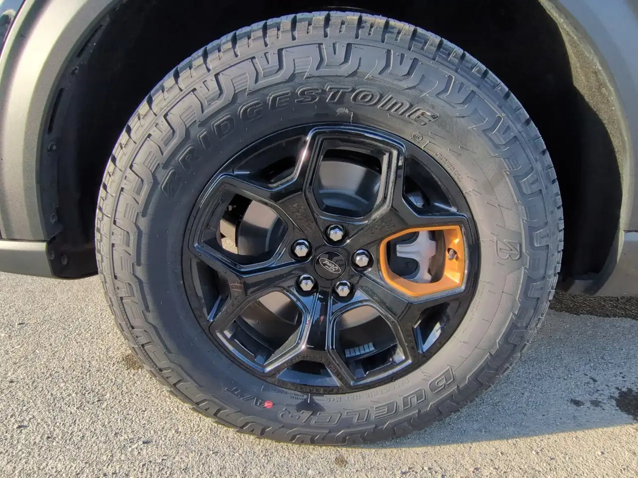 Ford Explorer снимка Ford Explorer