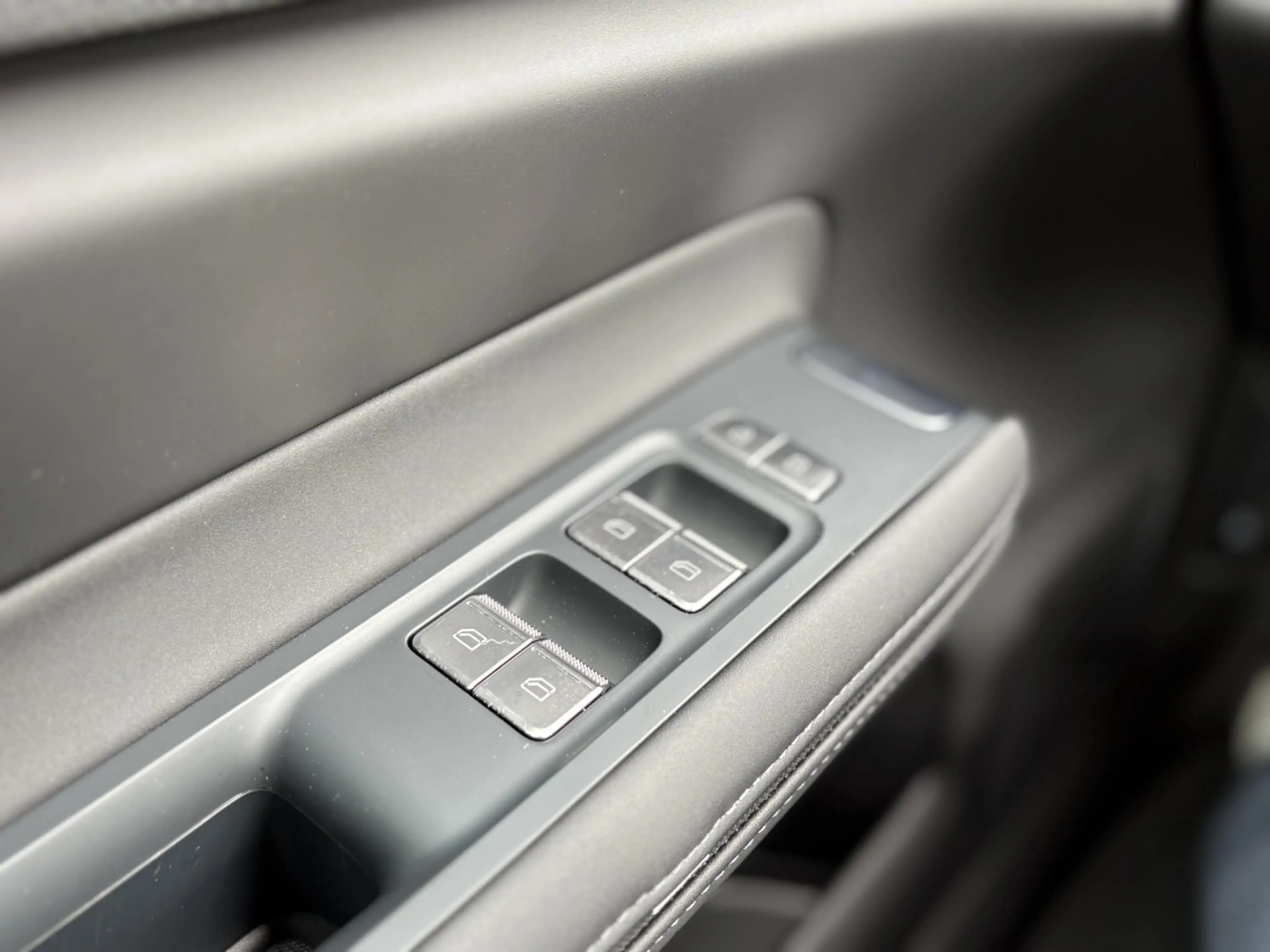Polestar 4 Long range Single motor 100 kWh | MY26 | MicroTech — photo 13