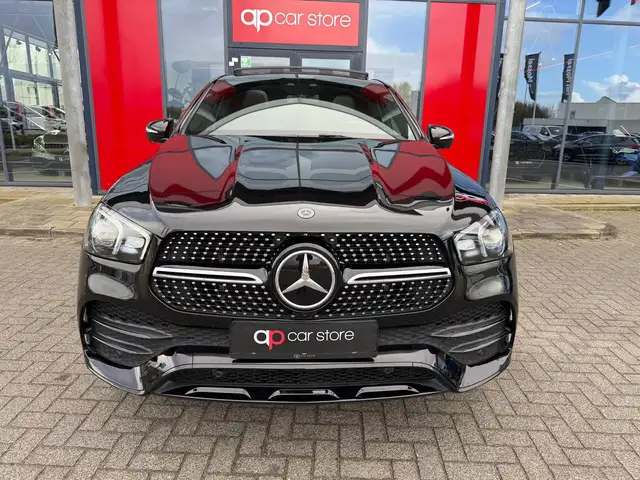 Mercedes-Benz GLE view 2