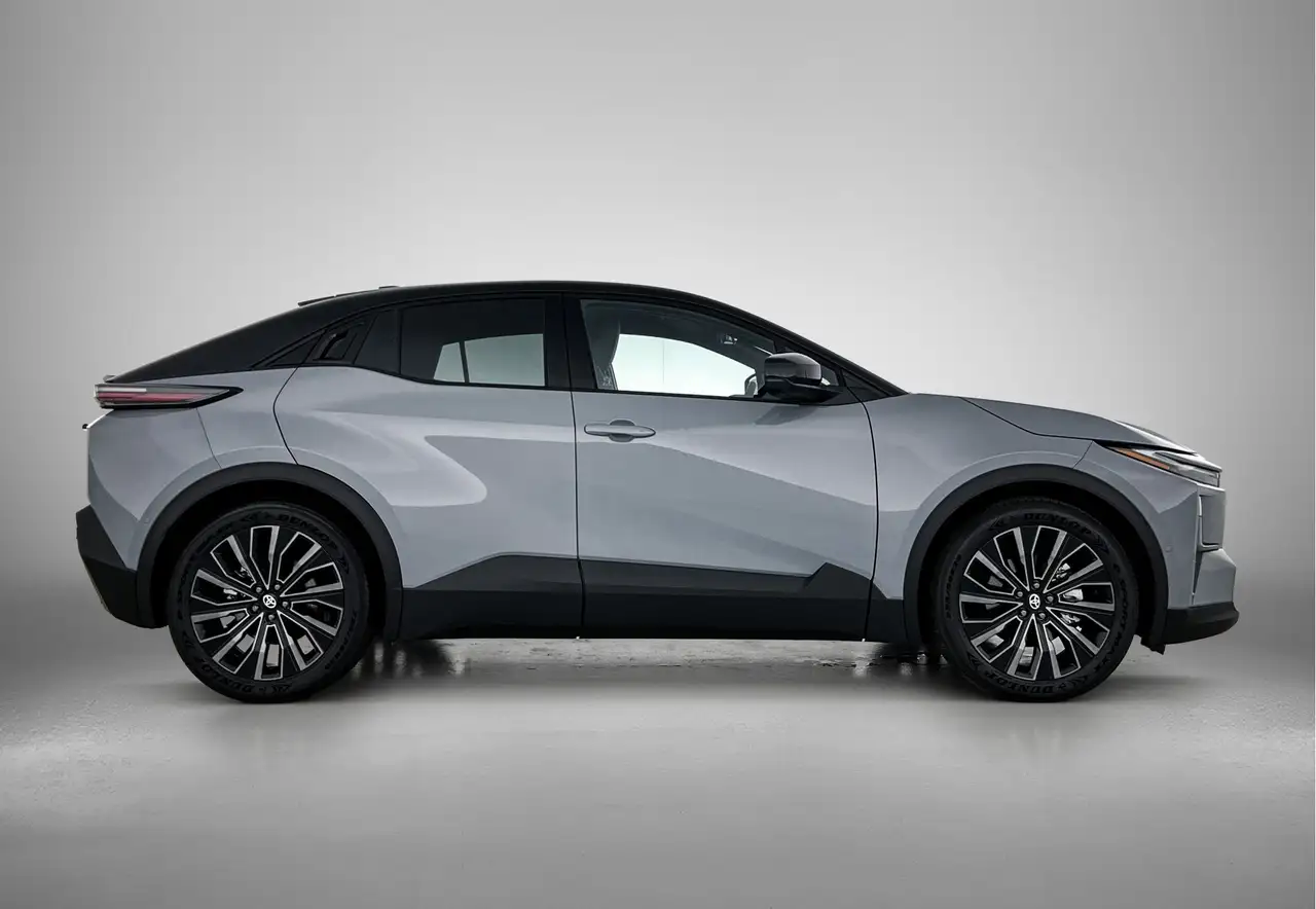 Toyota C-HR 2026 — фото 11