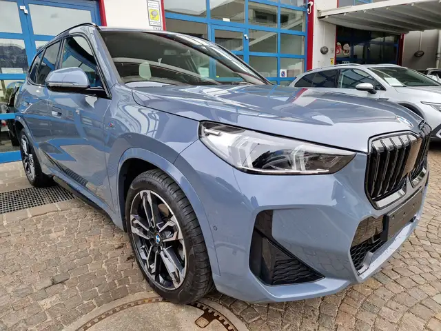 BMW X1 view 2
