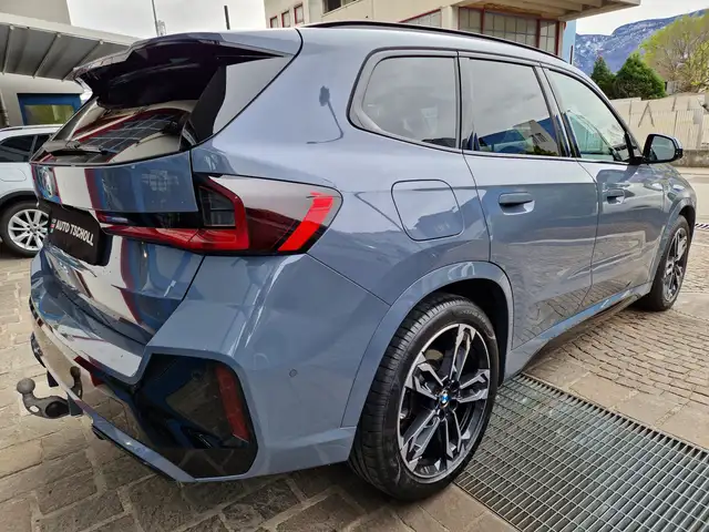 BMW X1 view 3