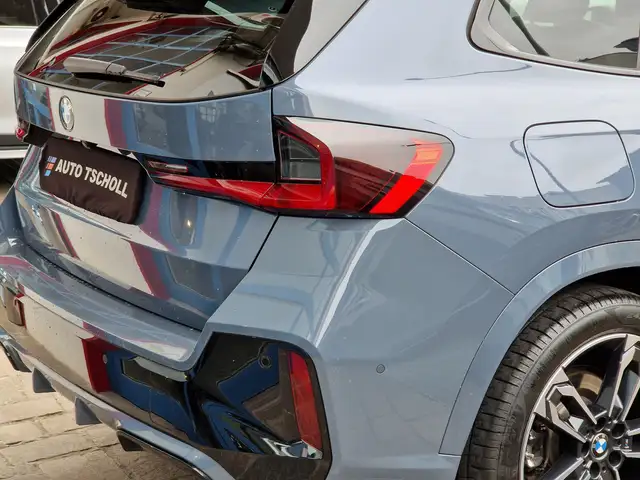 BMW X1 view 5