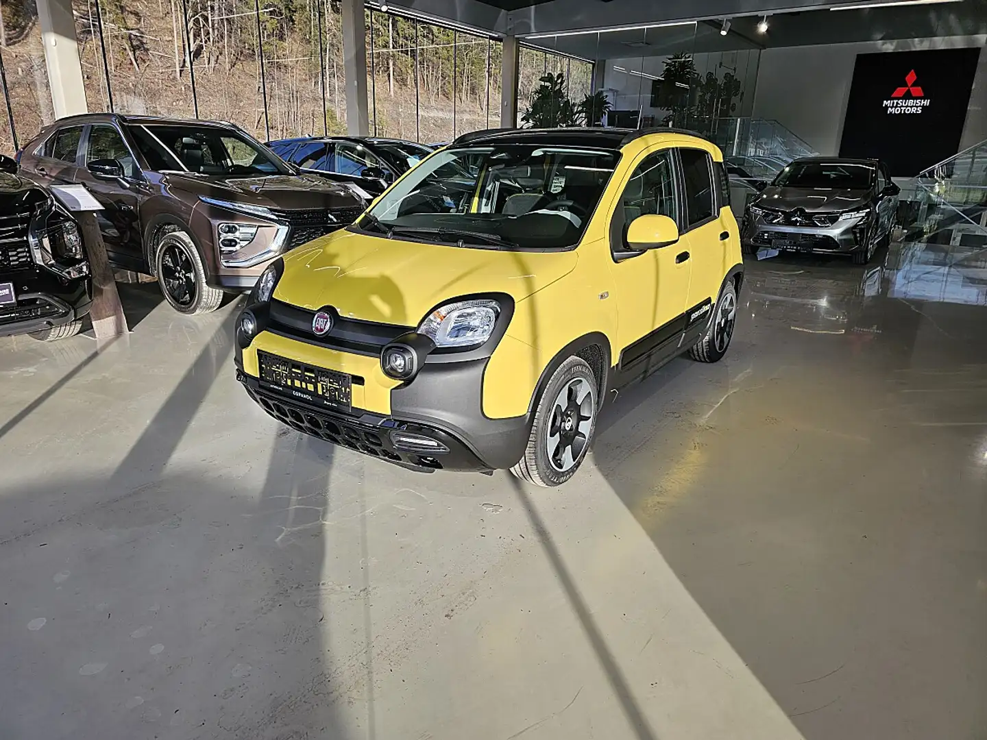 Fiat Panda Pandina Cross 1.0l Hybrid 65 Gelb - 1