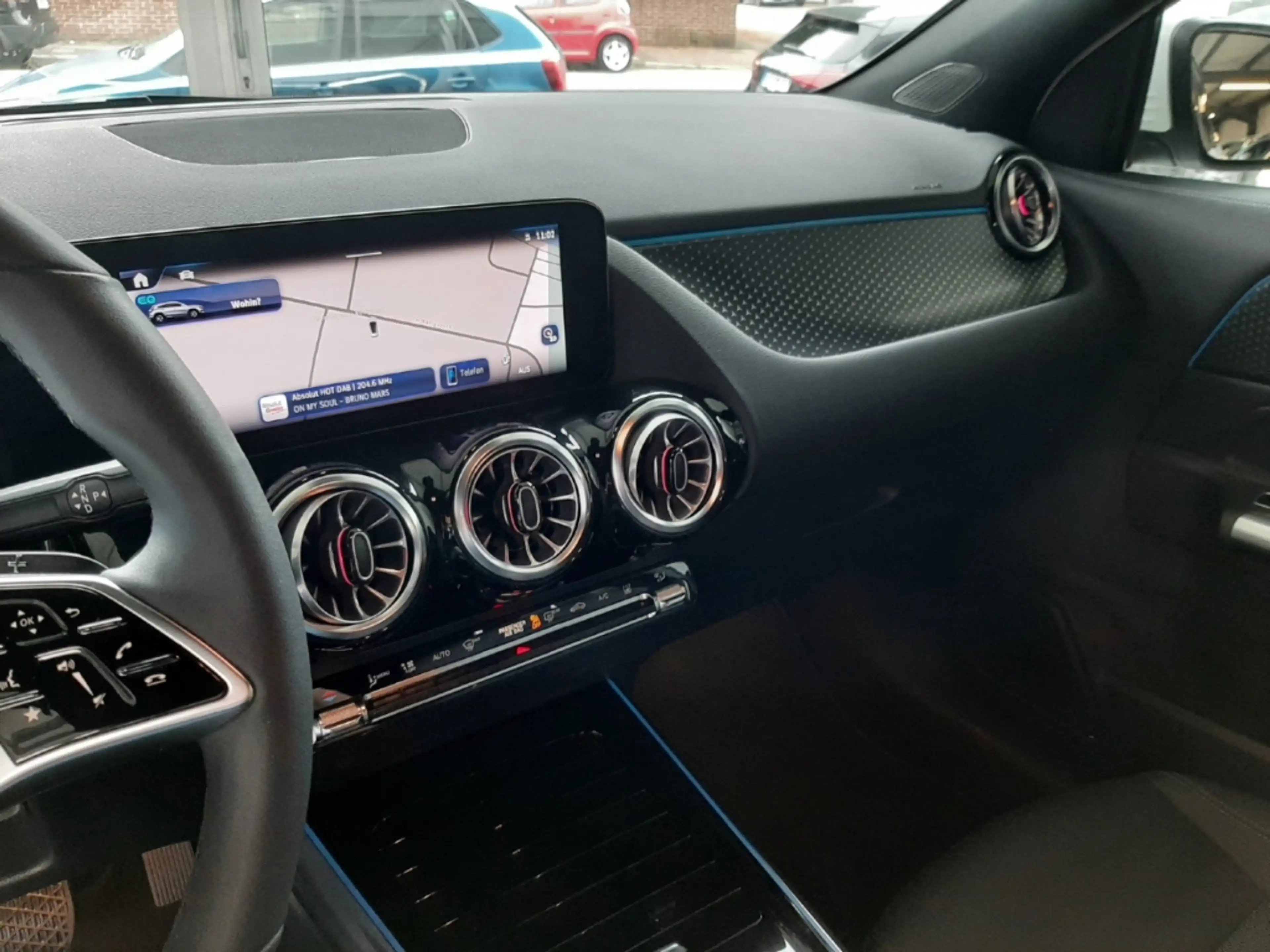 Mercedes-Benz EQA 250+ Progressive Distronic 19 Zoll — photo 7