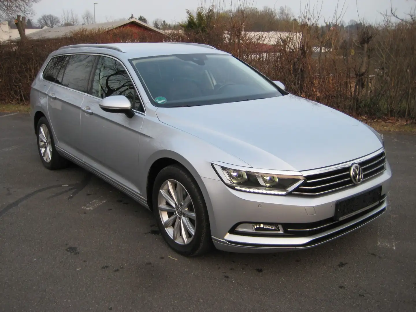 Volkswagen Passat Variant Highline 2.0TDI 190PS-DSG-LED-RFK Plateado - 1