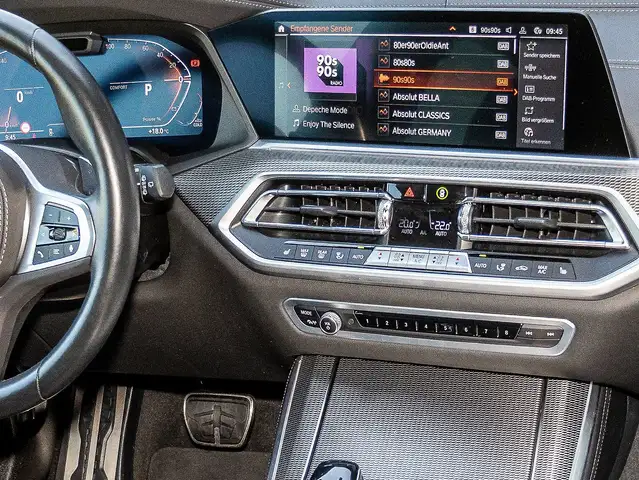 BMW X5 view 7