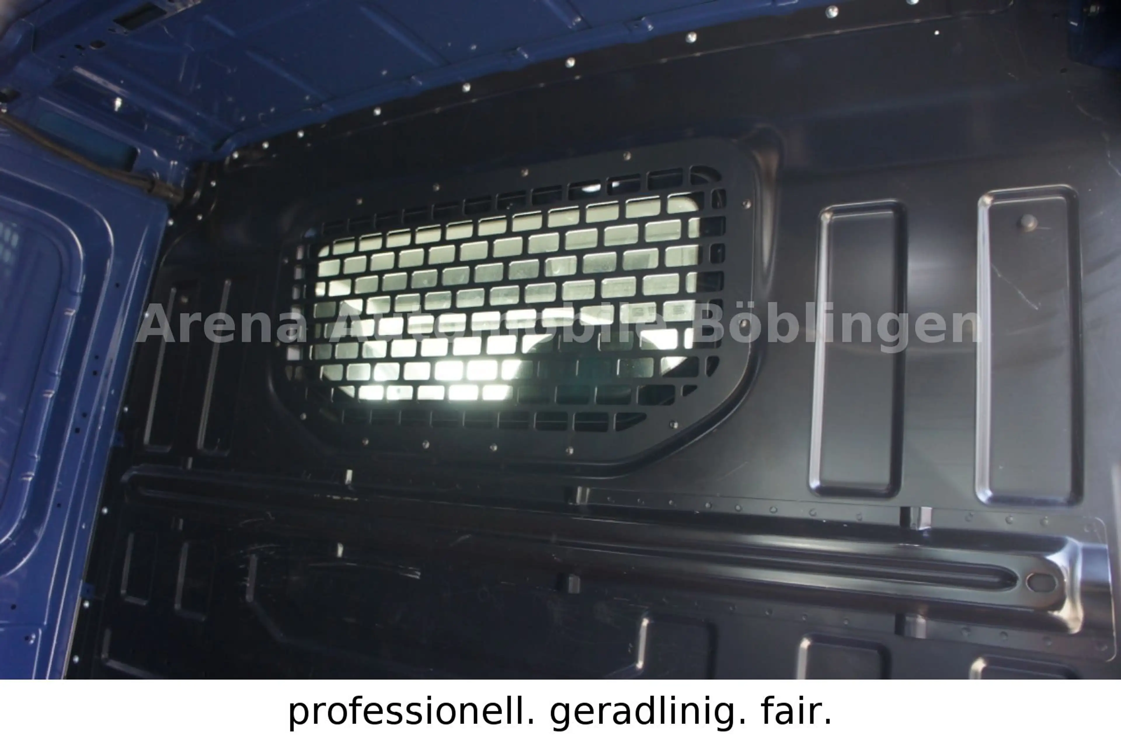 Volkswagen Crafter 2.0 TDI Kasten 35 mittellang*KLIMA*AHK* — photo 13